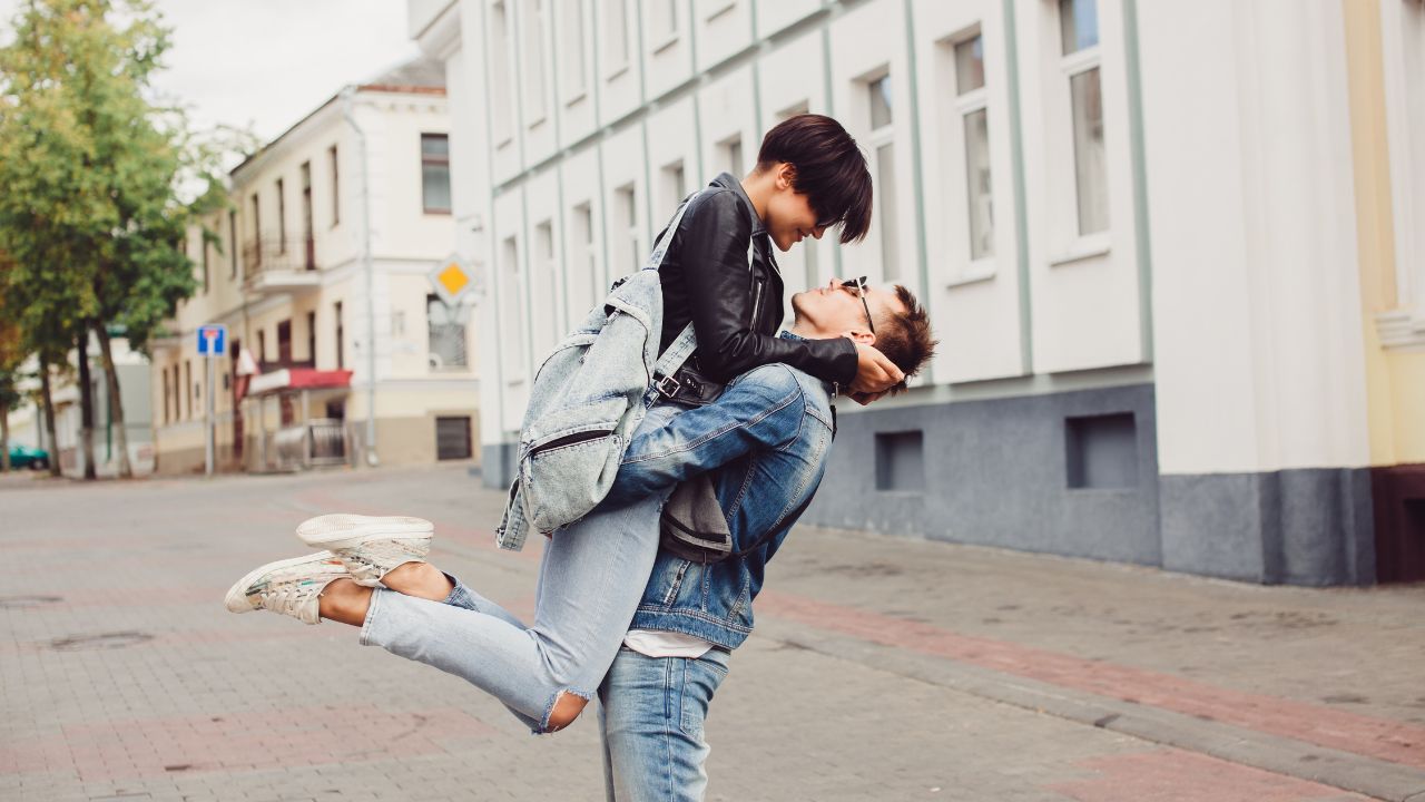 23 Signs He Has A Secret Crush On You