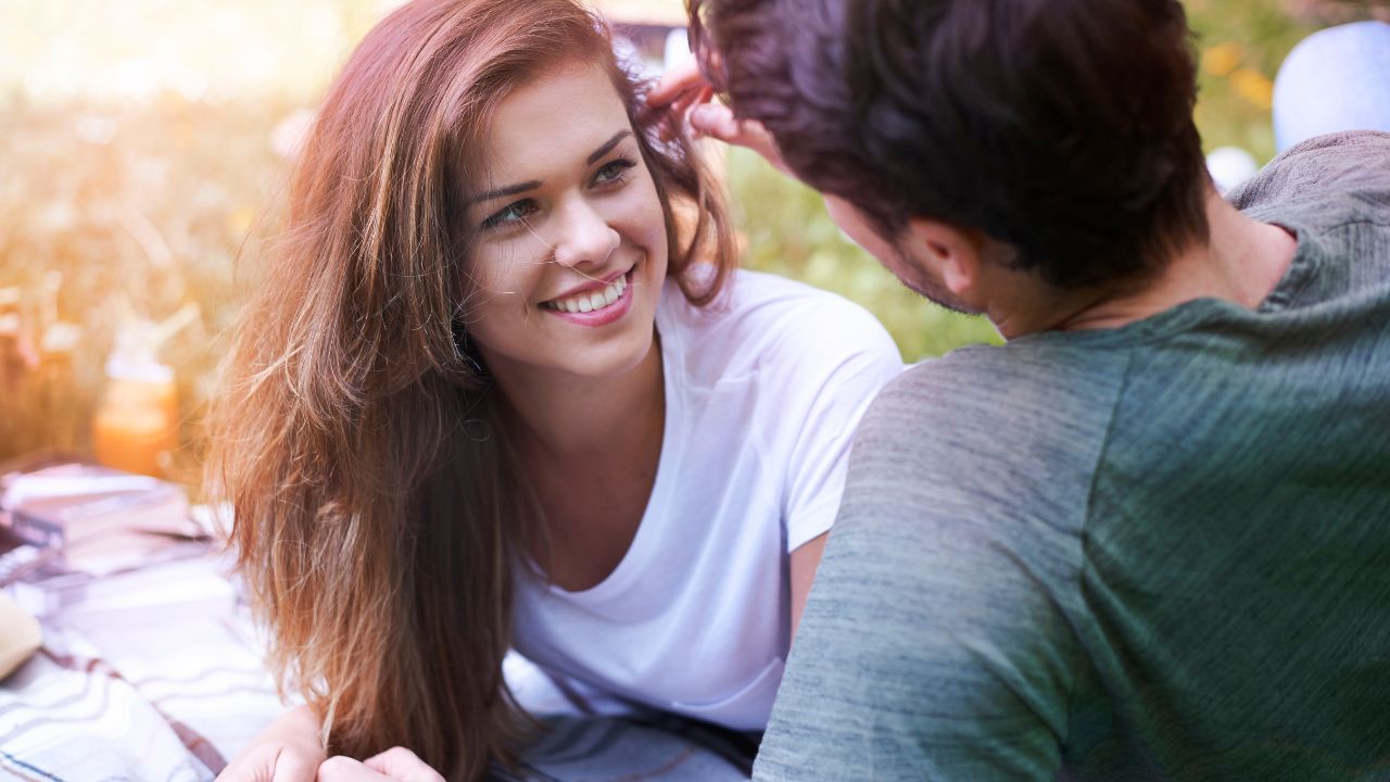 How To Keep A Girl Interested In You