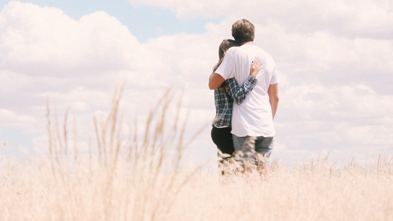 Signs He Wants You Back