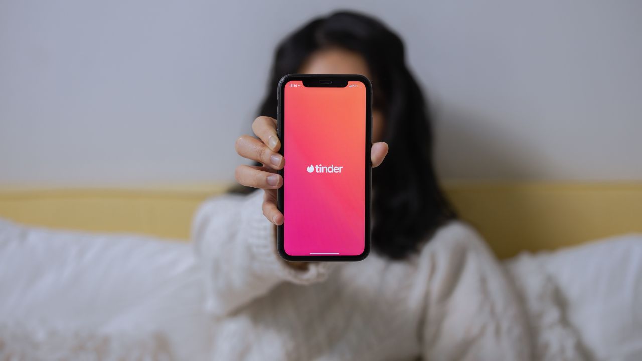 Tinder Icebreakers That Actually Work