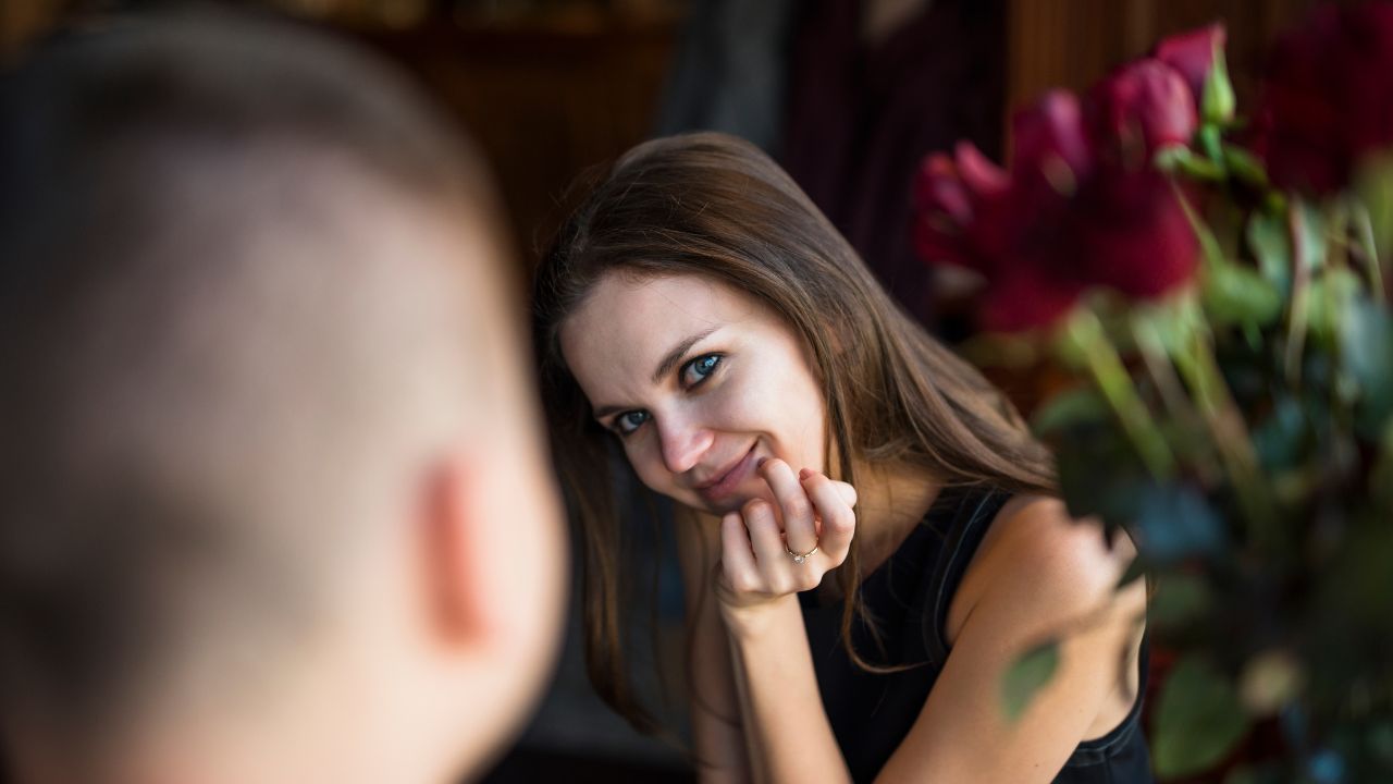 Signs That A Married Woman Is Attracted To You